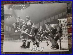 1960s Victor Konovalenko Cccp Hockey Photo Goalie Mask Type 1 Soviet Union Ussr