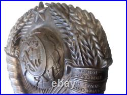 Coat of arms of the Soviet Union, original in excellent condition, vintage