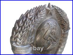 Coat of arms of the Soviet Union, original in excellent condition, vintage
