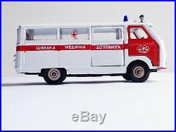 Diecast RAF-977 Latvija Ambulance USSR Soviet Union. 977