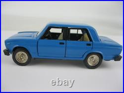 Lada VAZ BA3 2105 Zhiguli 1987 diecast car model 143 made in Soviet Union USSR
