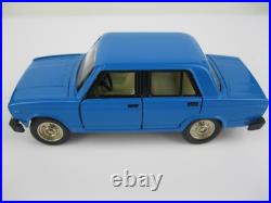 Lada VAZ BA3 2105 Zhiguli 1987 diecast car model 143 made in Soviet Union USSR