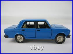 Lada VAZ BA3 2105 Zhiguli 1987 diecast car model 143 made in Soviet Union USSR