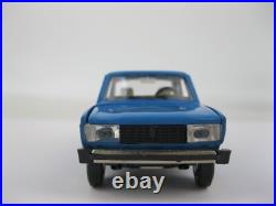 Lada VAZ BA3 2105 Zhiguli 1987 diecast car model 143 made in Soviet Union USSR