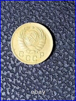 - Russia 1 Kopek 1940 Choice circulated Coin Soviet Union USSR