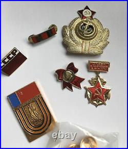 Russian Federation / Soviet Union USSR Militaria Lot Medals, Badges, Pins Etc