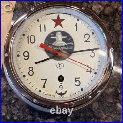 Russian Soviet Navy Komandirskie Red Star Submarine Clock with paperwork and key