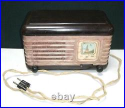 Russian tube Radio MOSKVICH MOSCOW KREMLIN Soviet Union USSR Vintage 50-60s