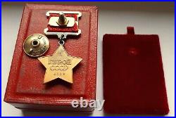 Soviet russia silver badge hero of soviet union